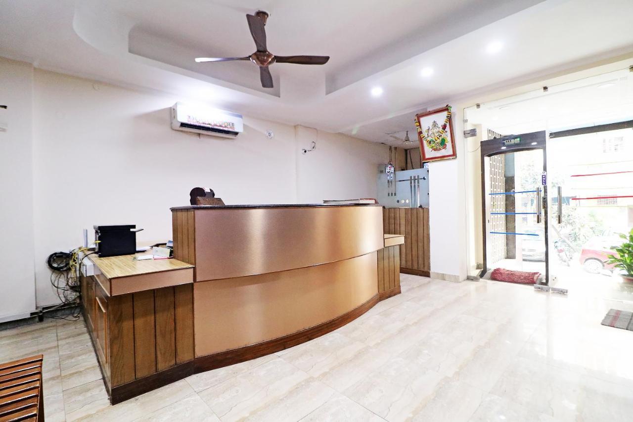 Hotel Westend Holiday Home 5 Mint From Nizamuddin Railway Station Neu-Delhi Exterior foto